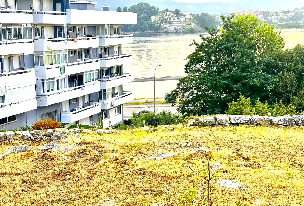 Wohnbaugrundstück zum Verkauf in Burgo-Bahiña, imagen 3