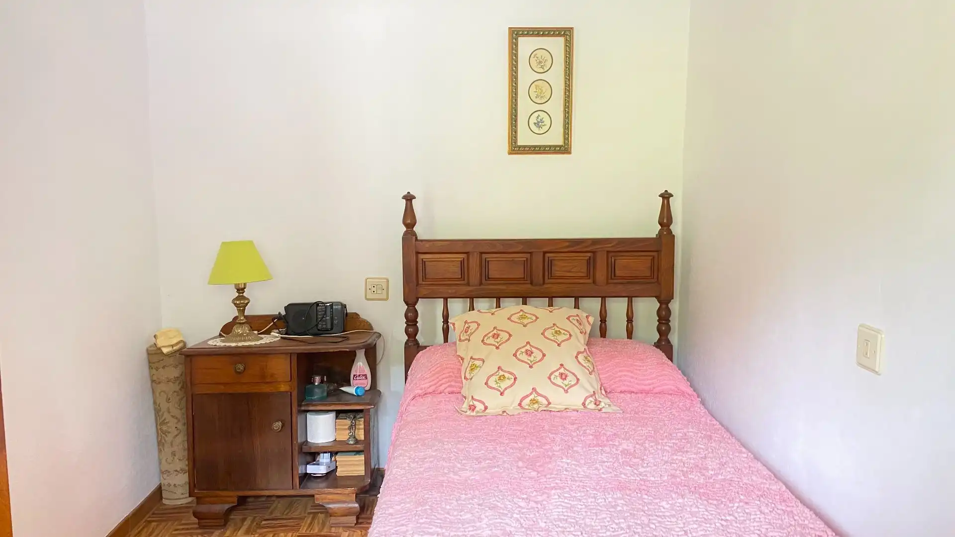 Bedroom of Houses for sale in Onís  with Heating