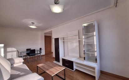Living room of Flat to rent in Oviedo   with Heating and Storage room