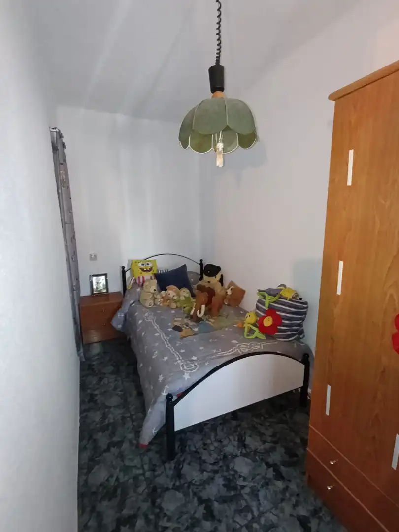 Dormitori de Casa o xalet en venda en Linares amb Aire condicionat, Calefacció i Terrassa