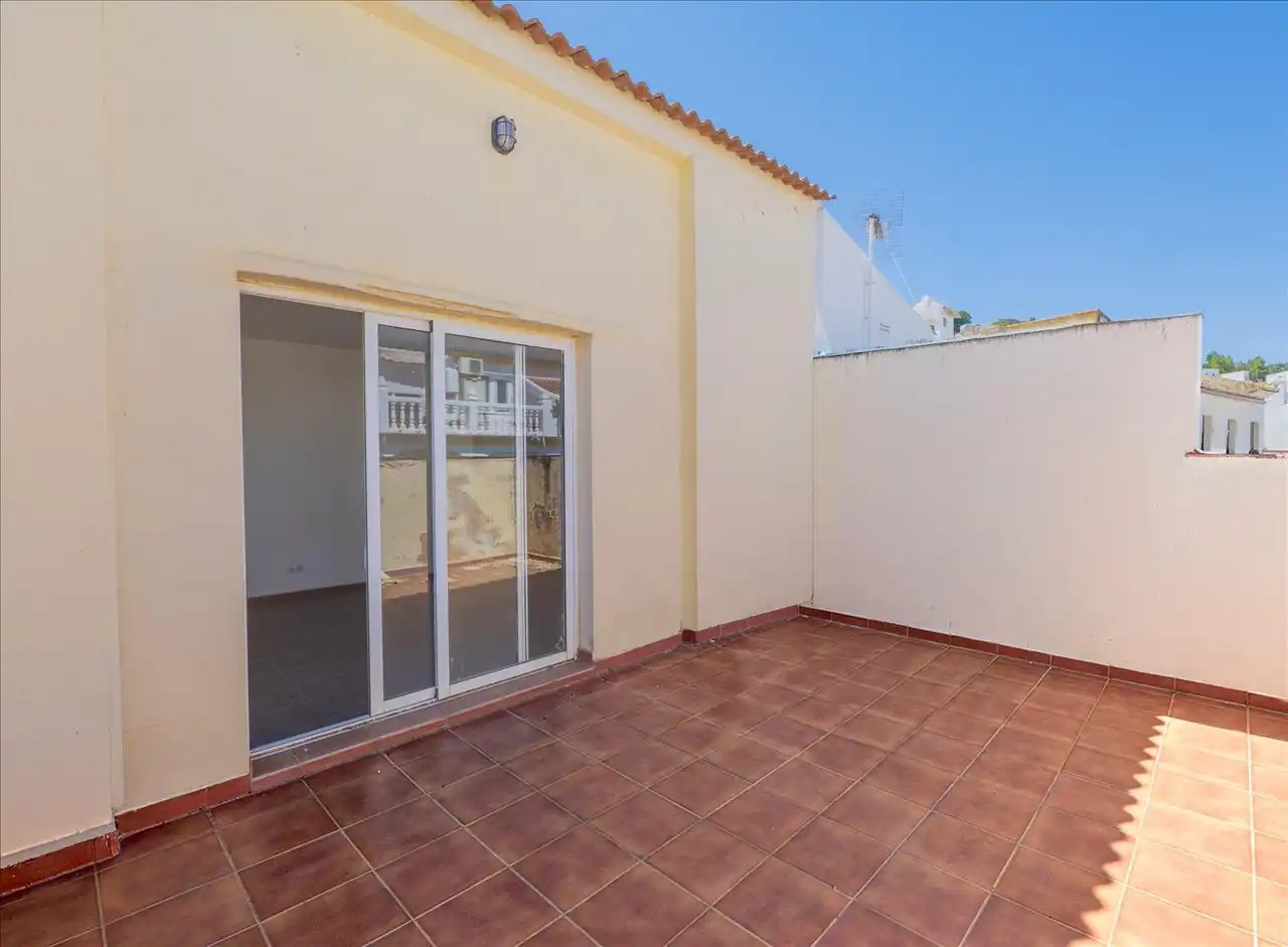 Terraza de Piso en venta en Teba