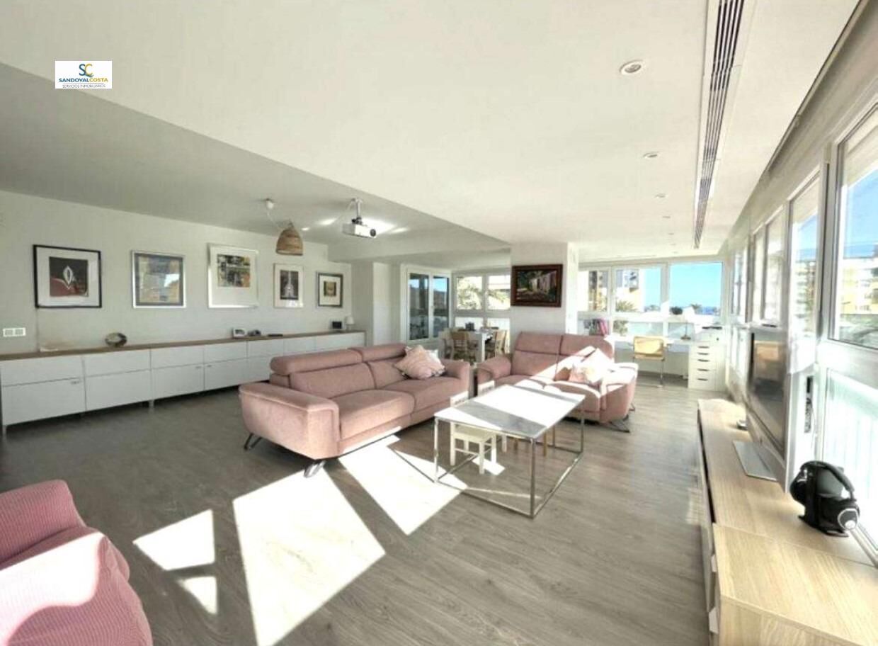 Living room of Flat for sale in Alicante / Alacant  with Air Conditioner and Community pool