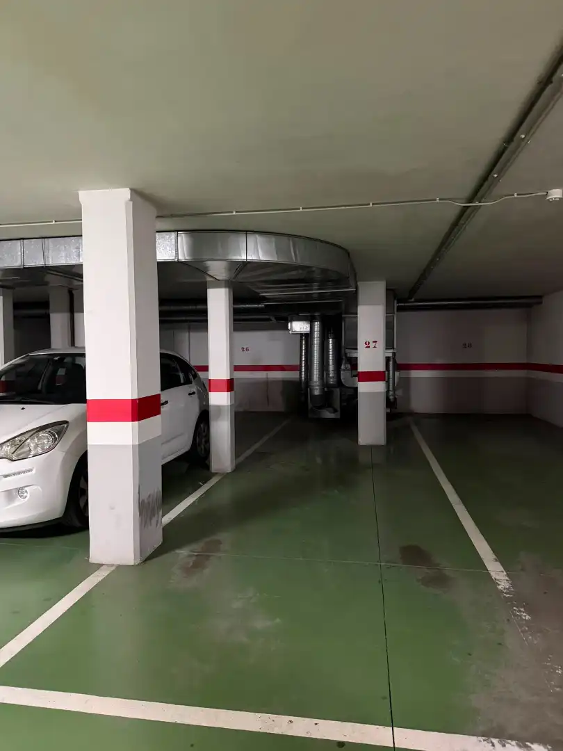Aparcament de Dúplex en venda en Narón amb Calefacció, Parquet i Traster