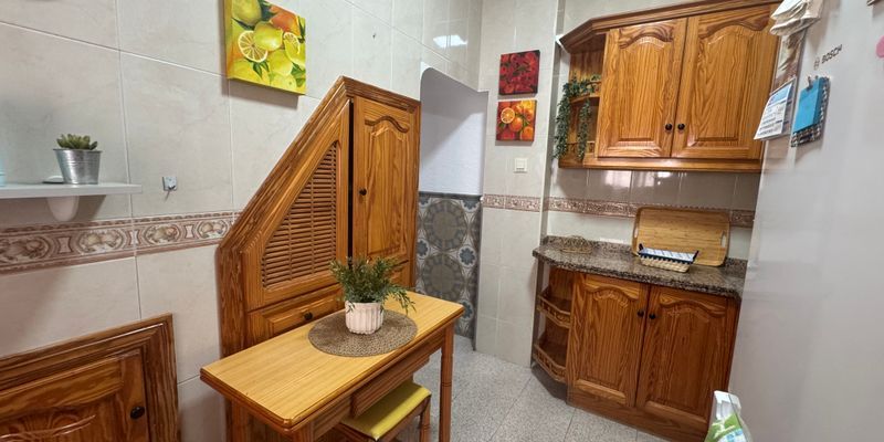 Cocina de Casa o chalet en venta en Vélez de Benaudalla con Terraza, Trastero y Amueblado