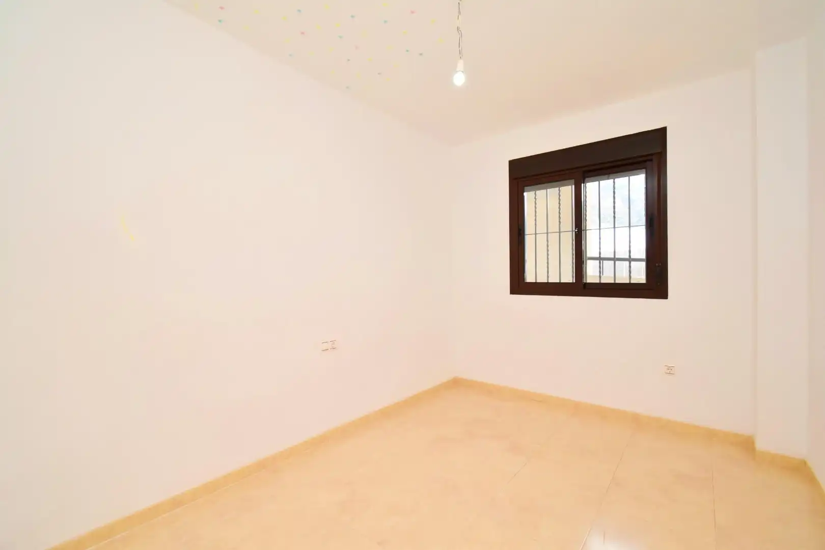 Schlafzimmer von Wohnung zum Verkauf in Dalías mit Privatgarten, Terrasse und Abstellraum