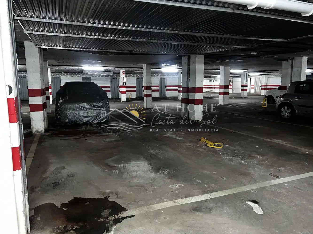 Parkplatz von Garage zum Verkauf in Torrox