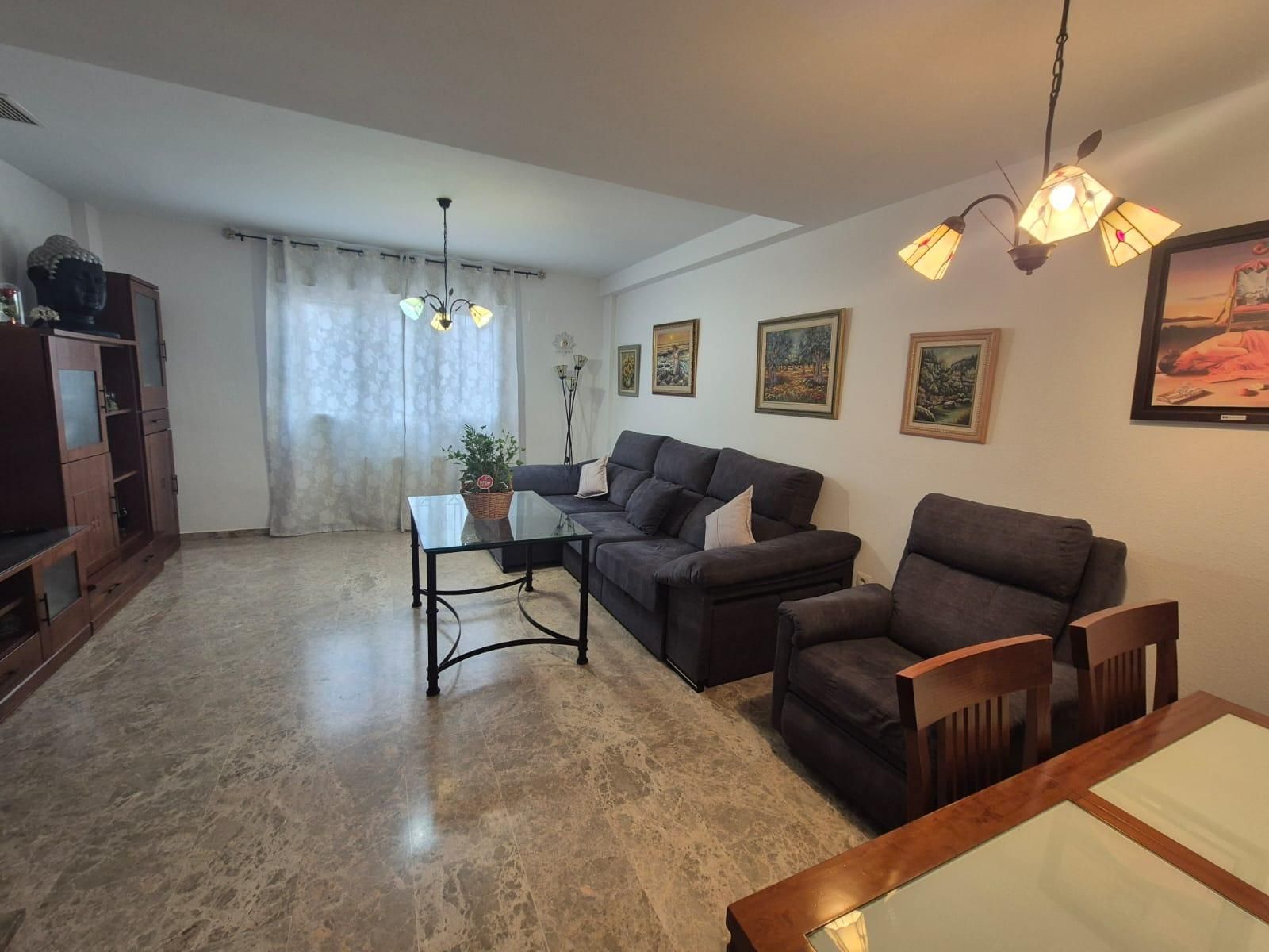 Sala d'estar de Casa adosada en venda en  Córdoba Capital amb Aire condicionat, Terrassa i Traster