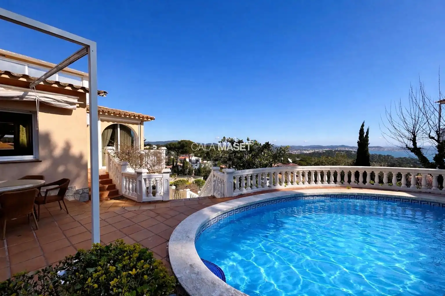 Außenansicht von Haus oder Chalet zum Verkauf in Calonge i Sant Antoni mit Heizung, Privatgarten und Terrasse