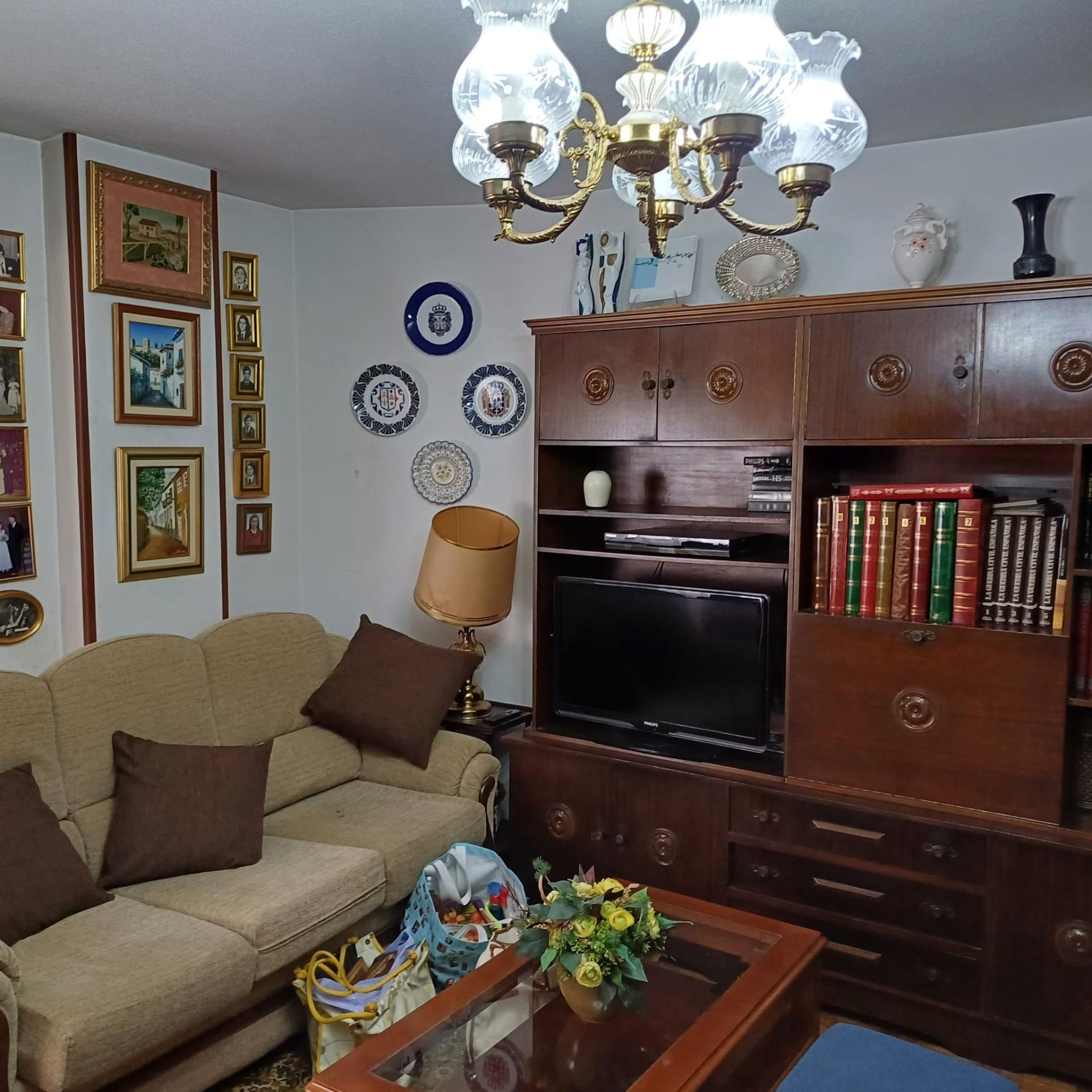 Living room of Flat for sale in Santiago de Compostela   with Heating