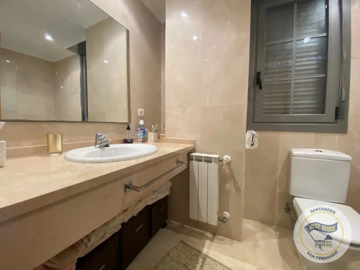 Wohnung zur Miete in Avenida de Cantabria, Valdenoja