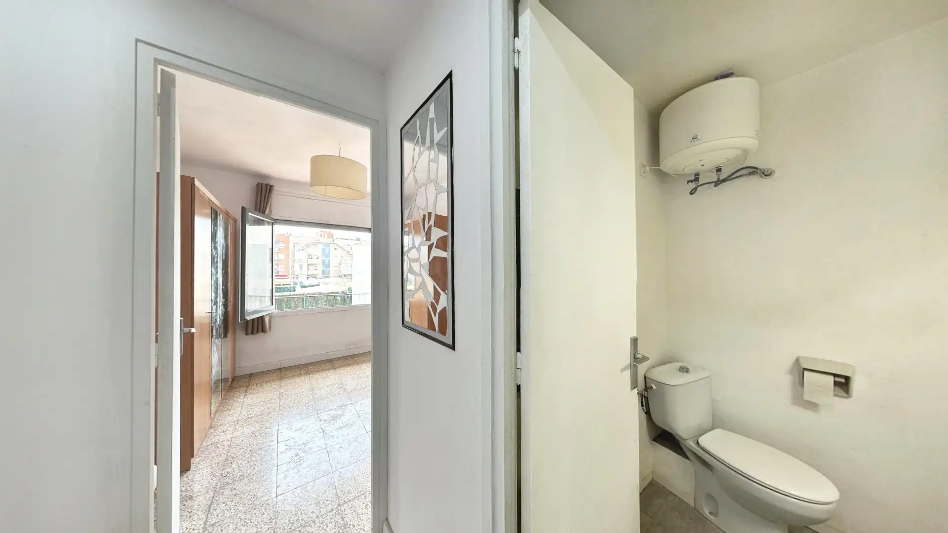 Piso en venta en Cornellà de Llobregat con Amueblado, Horno y Balcón