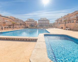 Swimming pool of House or chalet for sale in Torrevieja  with Air Conditioner, Heating and Terrace