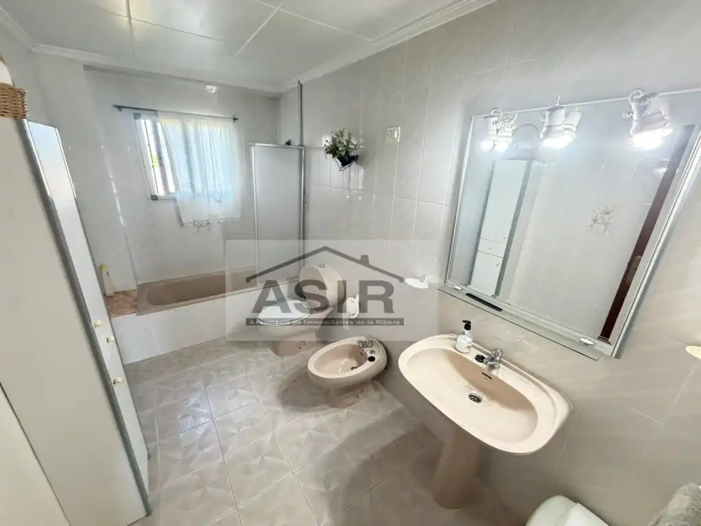 Baño de Casa o chalet en venta en Alzira con Terraza y Piscina