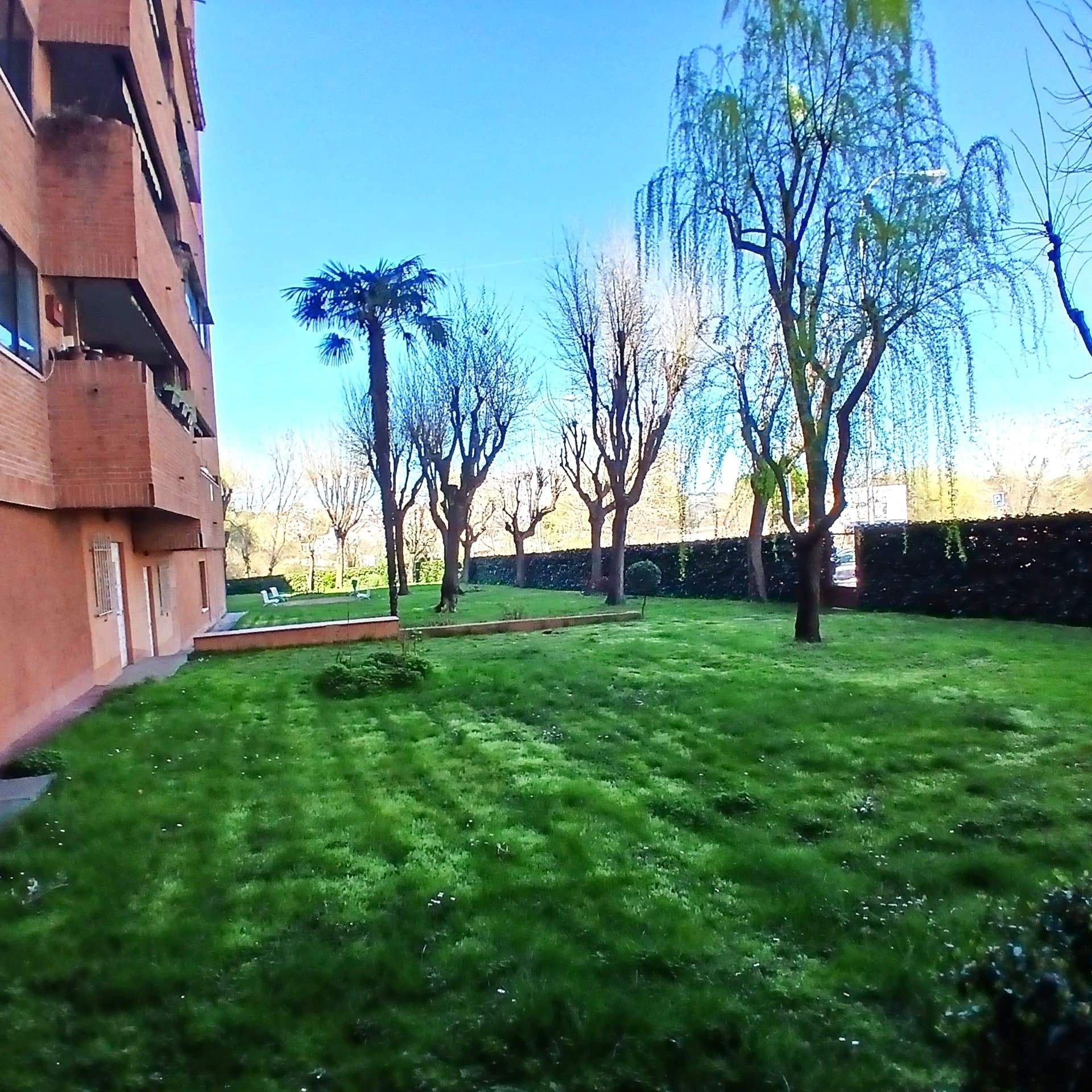 Jardín de Piso en venta en  Madrid Capital con Jardín privado, Parquet y Terraza