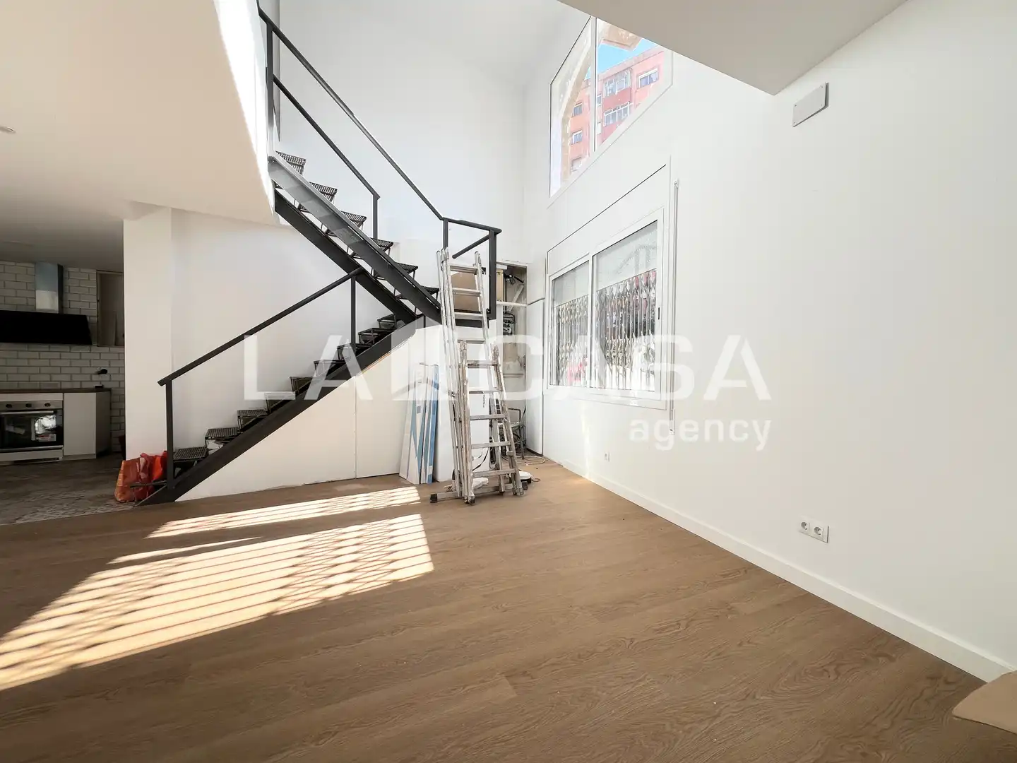 Maisonette zum Verkauf in Badalona mit Klimaanlage