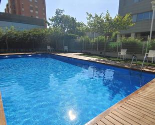 Swimming pool of Attic for sale in  Valencia Capital  with Air Conditioner, Heating and Private garden