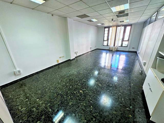 Oficina en Alquiler en Avinguda de Catalunya en Barrio de Benimaclet