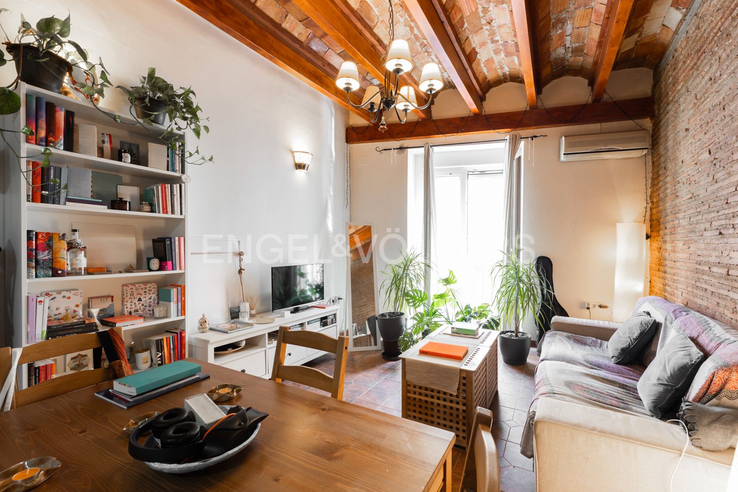 Living room of Apartment for sale in  Valencia Capital  with Air Conditioner, Heating and Storage room