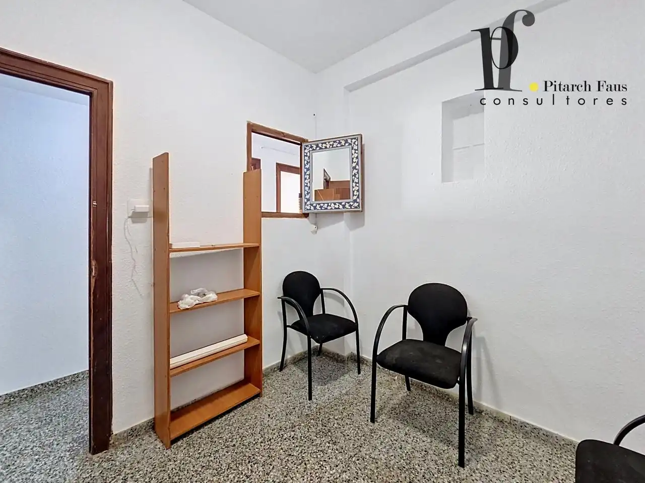 Dormitori de Pis en venda en La Pobla de Vallbona amb Balcó