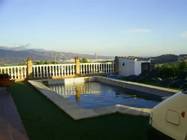 Casa rustica con piscina in vendita a Iznate