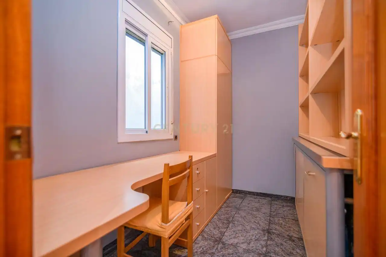 Schlafzimmer von Wohnungen zum Verkauf in L'Hospitalet de Llobregat