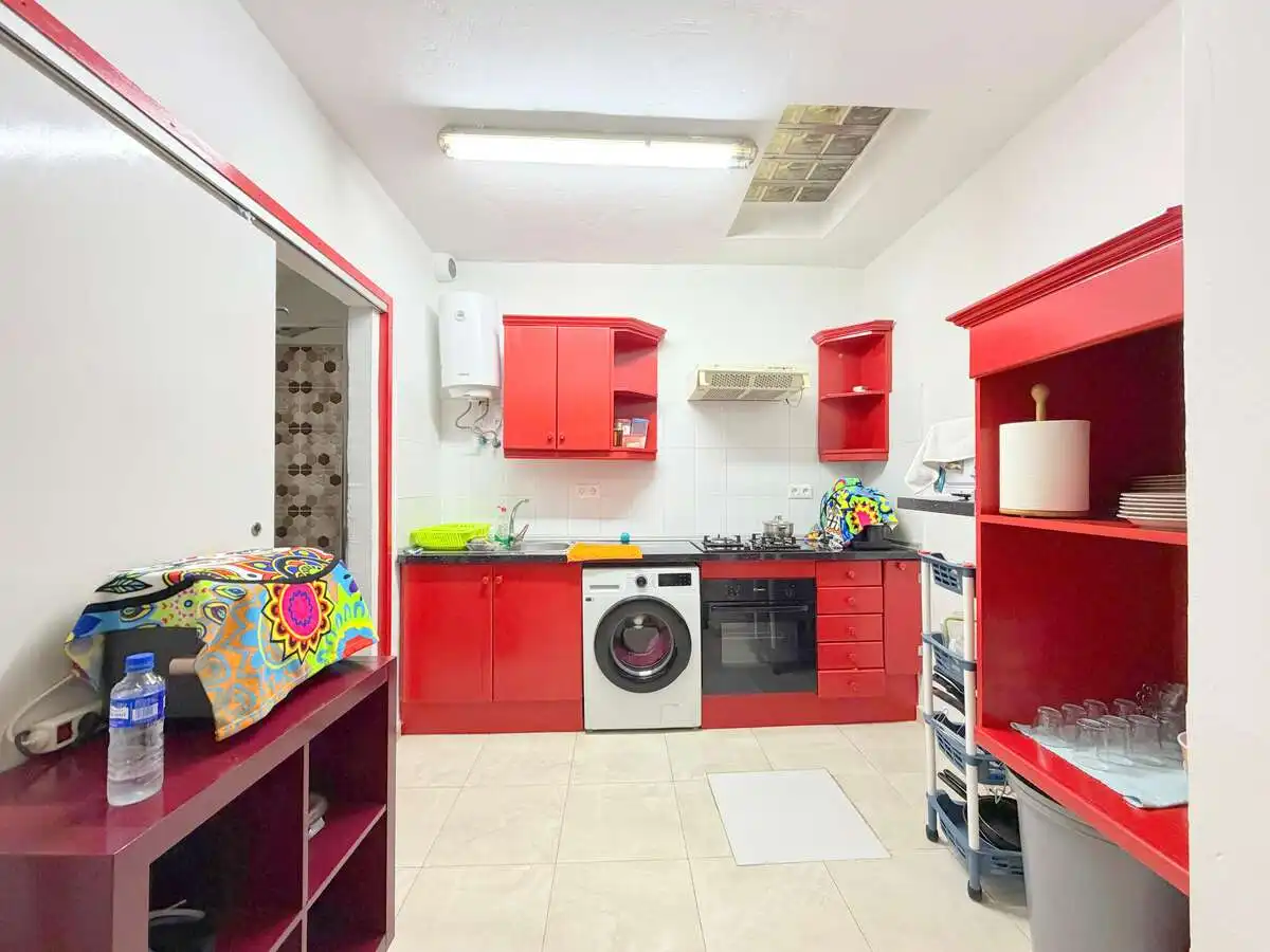 Cuina de Dúplex en venda en Arrecife amb Terrassa, Traster i Moblat
