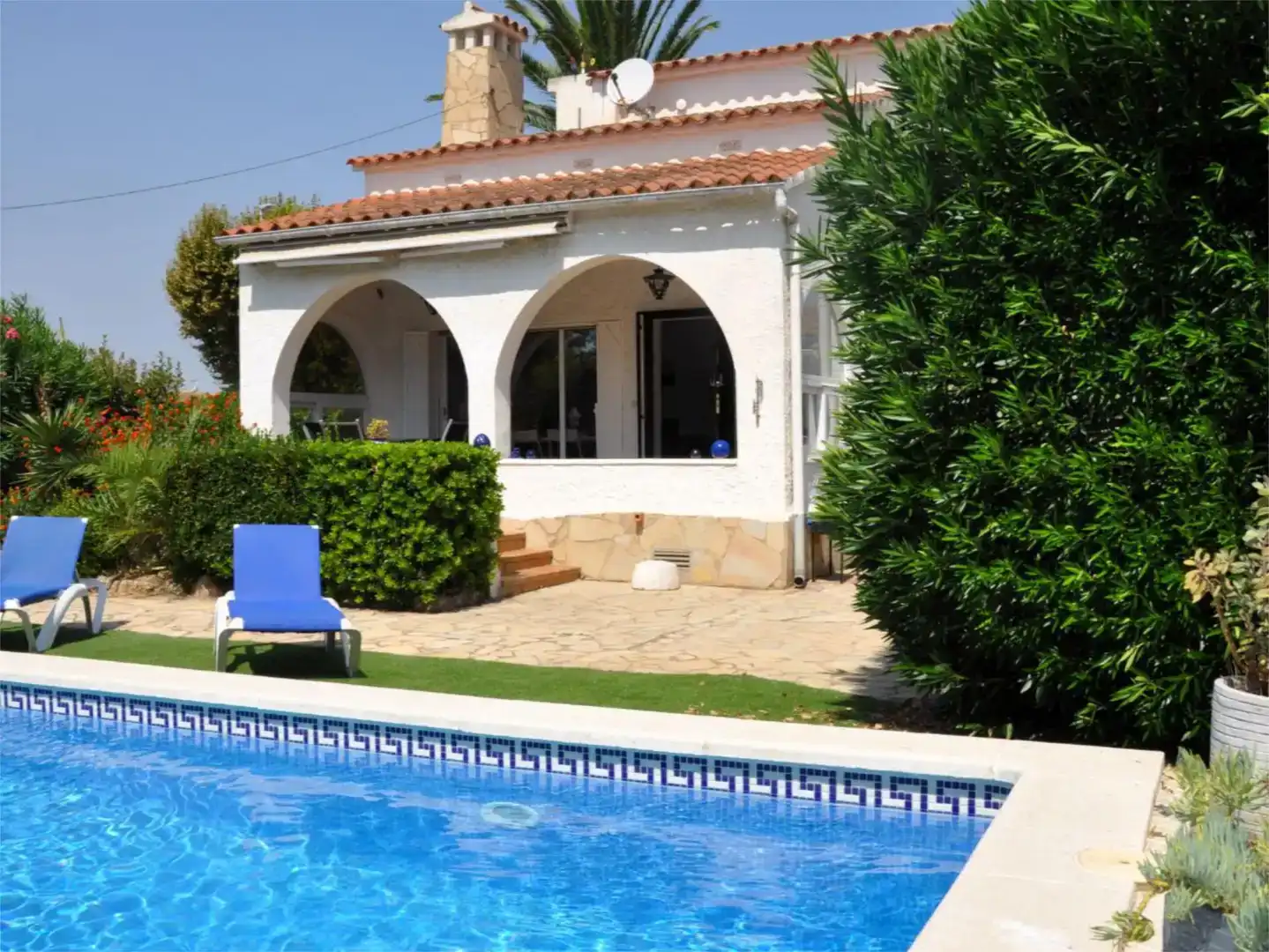 Swimming pool of Houses for sale in Empuriabrava  with Air Conditioner and Swimming Pool