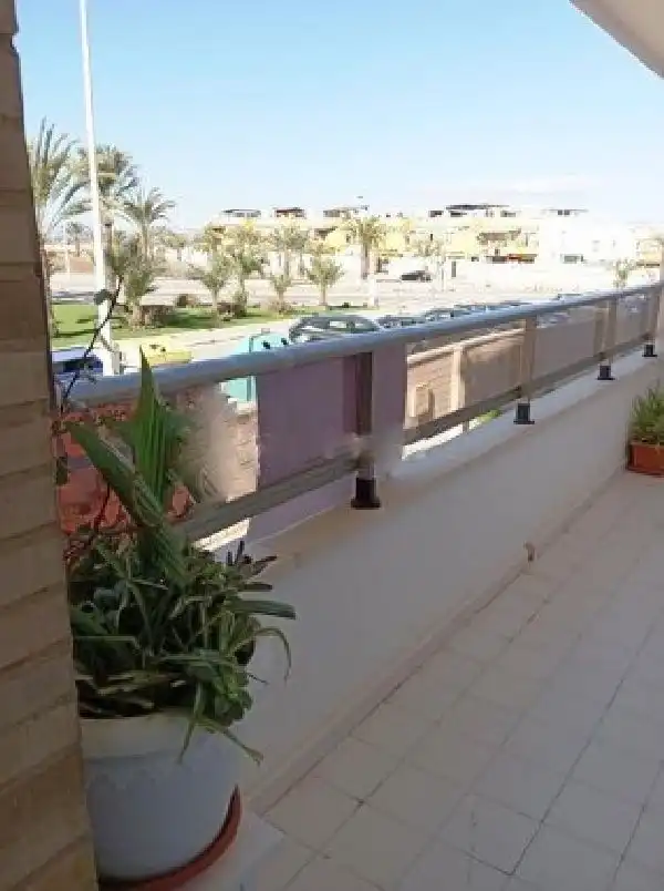 Piso con balcón en venta en El Altet, imagen 2