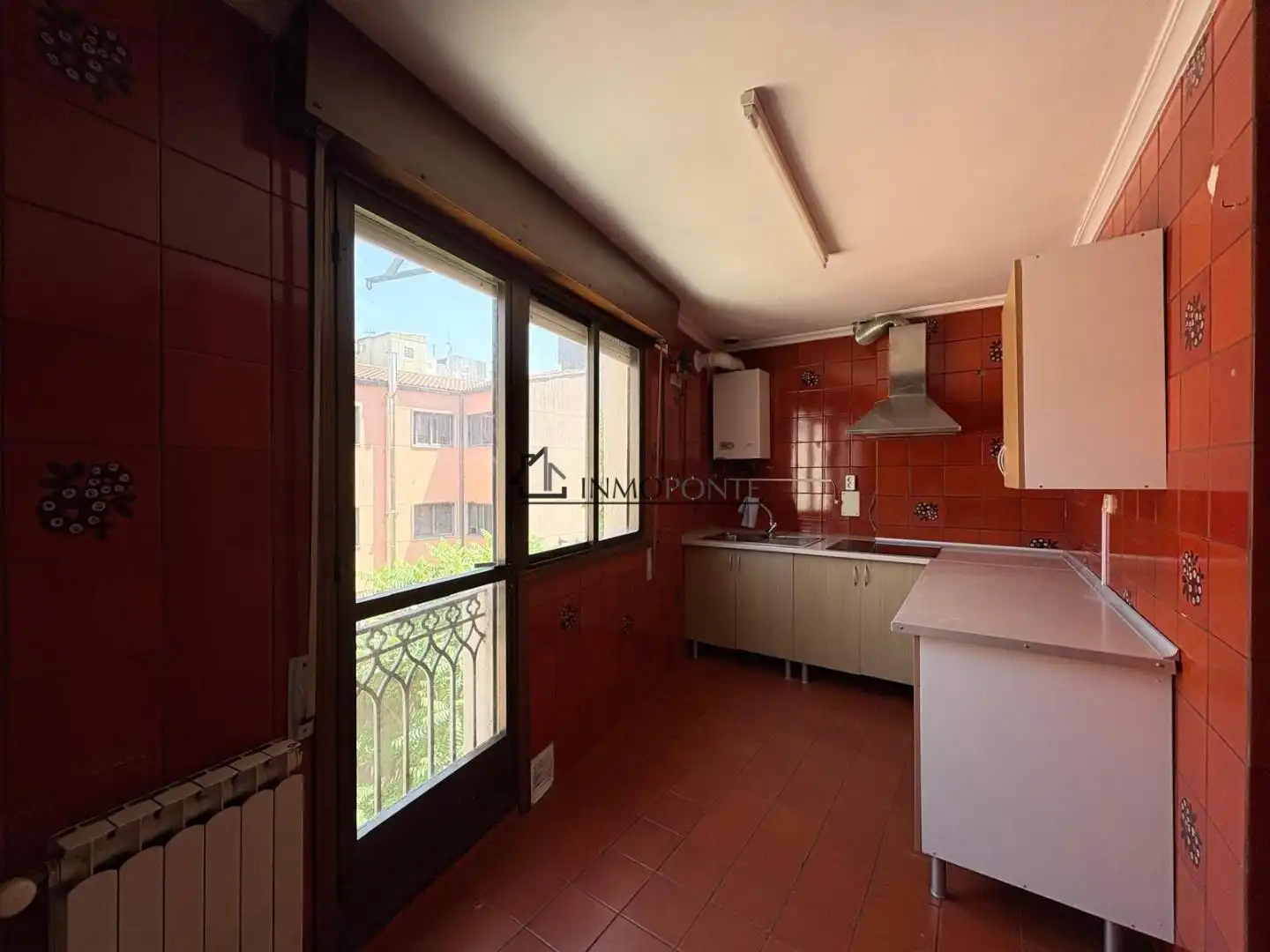 Cocina de Piso en venta en Pontevedra Capital  con Terraza