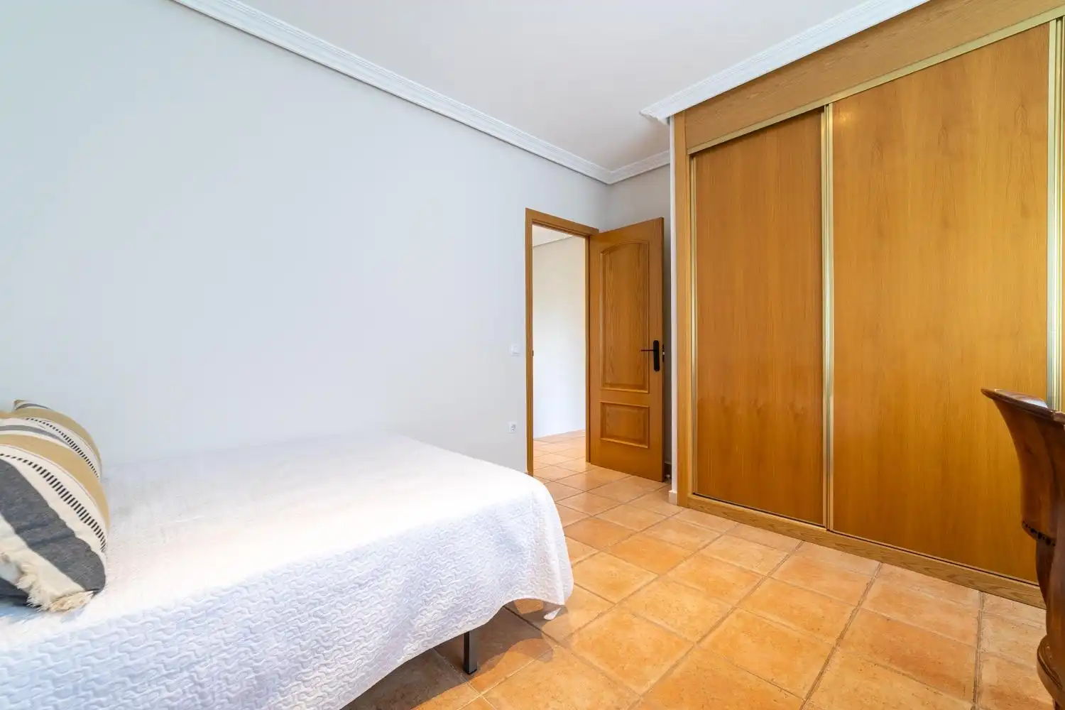 Dormitori de Casa o xalet en venda en Valdemorillo amb Piscina comunitària