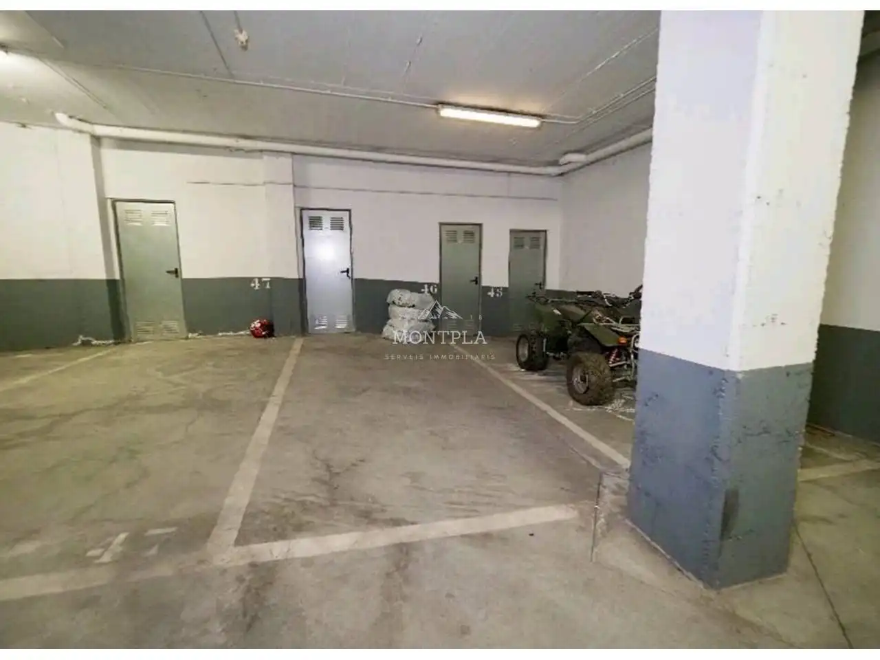 Parkplatz von Wohnung zur Miete in Canillo mit Heizung, Parkett und Abstellraum