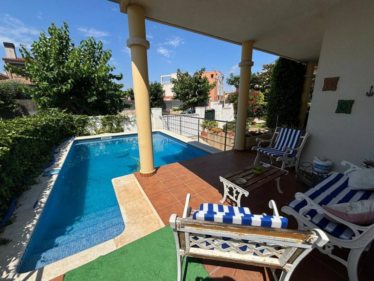 Piscina de Casa o xalet en venda en Cubelles amb Aire condicionat, Calefacció i Jardí privat