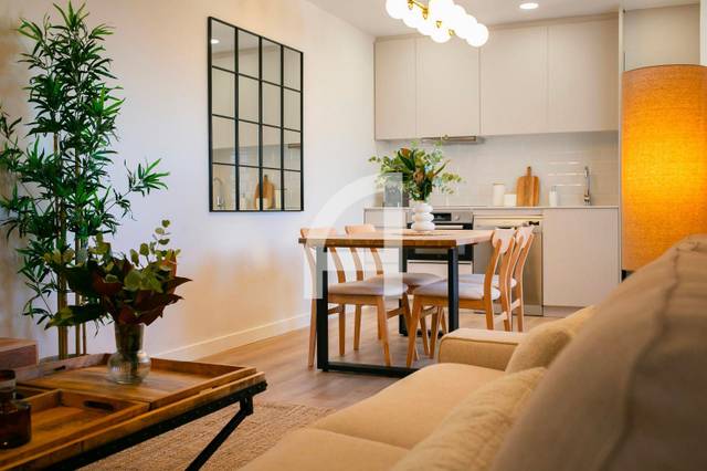 Ático en Alquiler en Carrer Provença en El Camp de l'Arpa del Clot