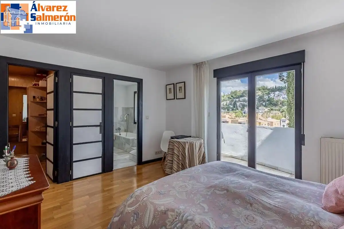 Bedroom of Houses for sale in Granada  with Air Conditioner, Terrace and Storage room