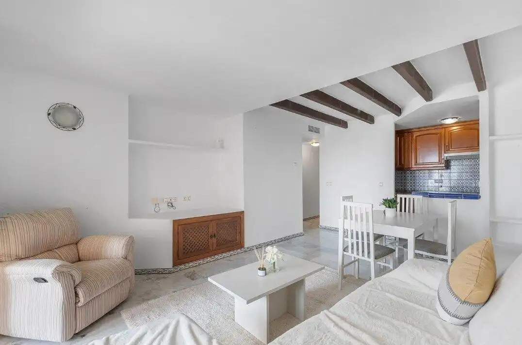 Apartamento con terraza en venta en Playa de los Locos, imagen 5