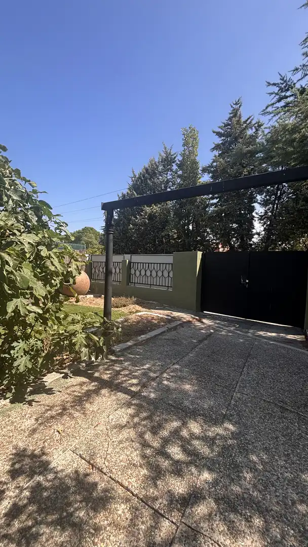Jardí de Casa o xalet en venda en Escalona amb Aire condicionat, Terrassa i Piscina