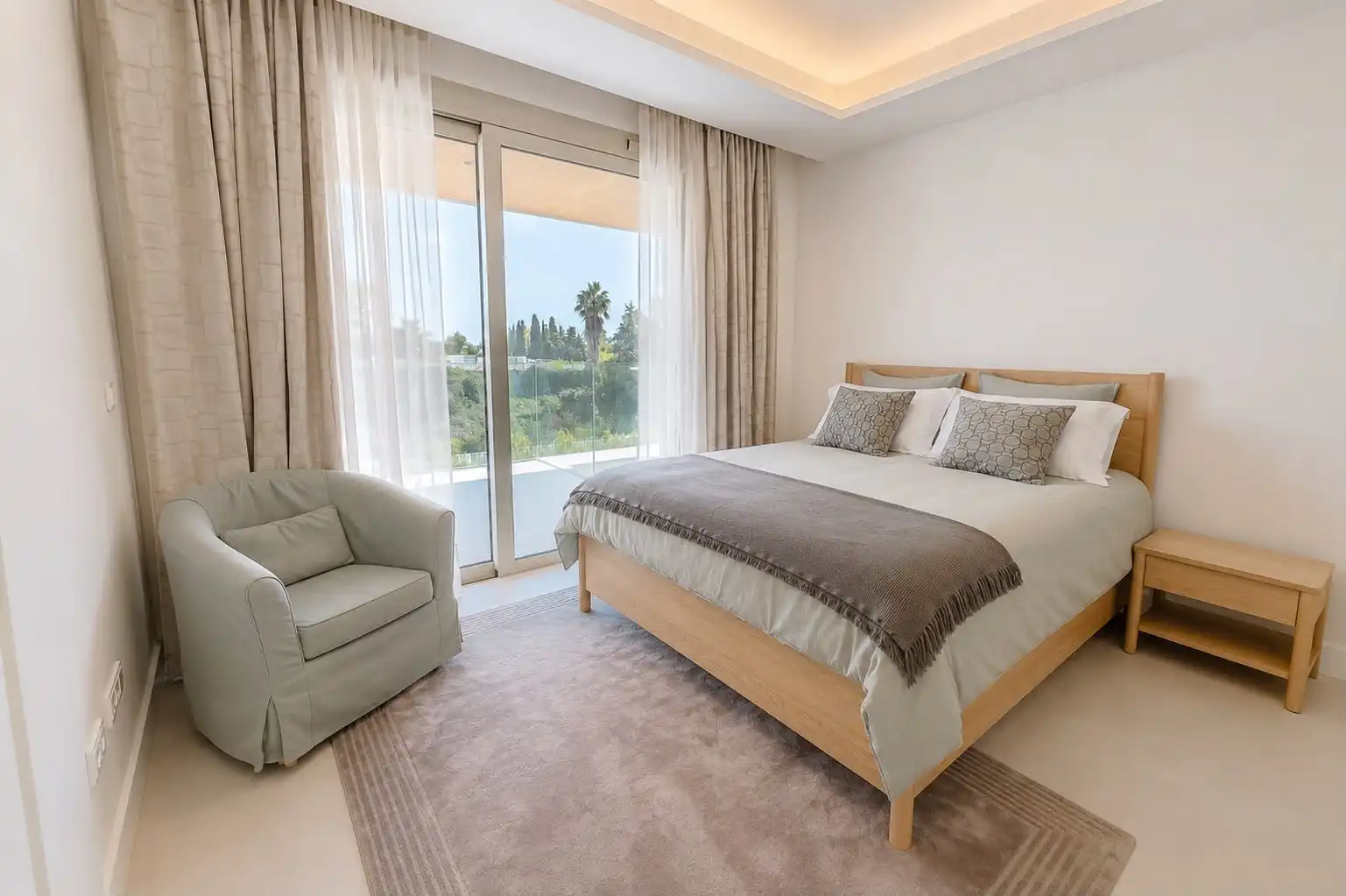 Dormitori de Apartament en venda en Marbella amb Aire condicionat, Terrassa i Traster