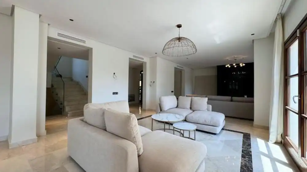 Living room of Houses for rent in Marbella  with Air Conditioner, Terrace and Furnished