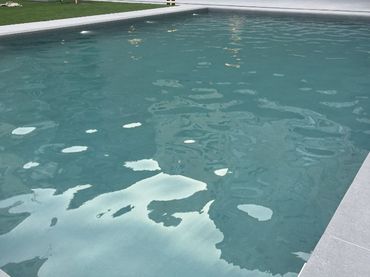 Pis amb piscina en venda a Rocafort 142