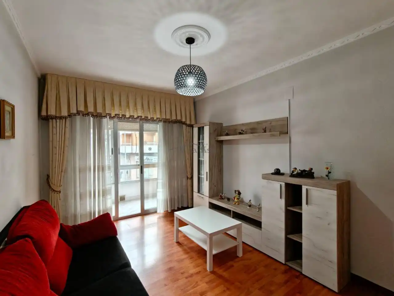 Living room of Flat for rent in Ourense Capital   with Heating and Furnished