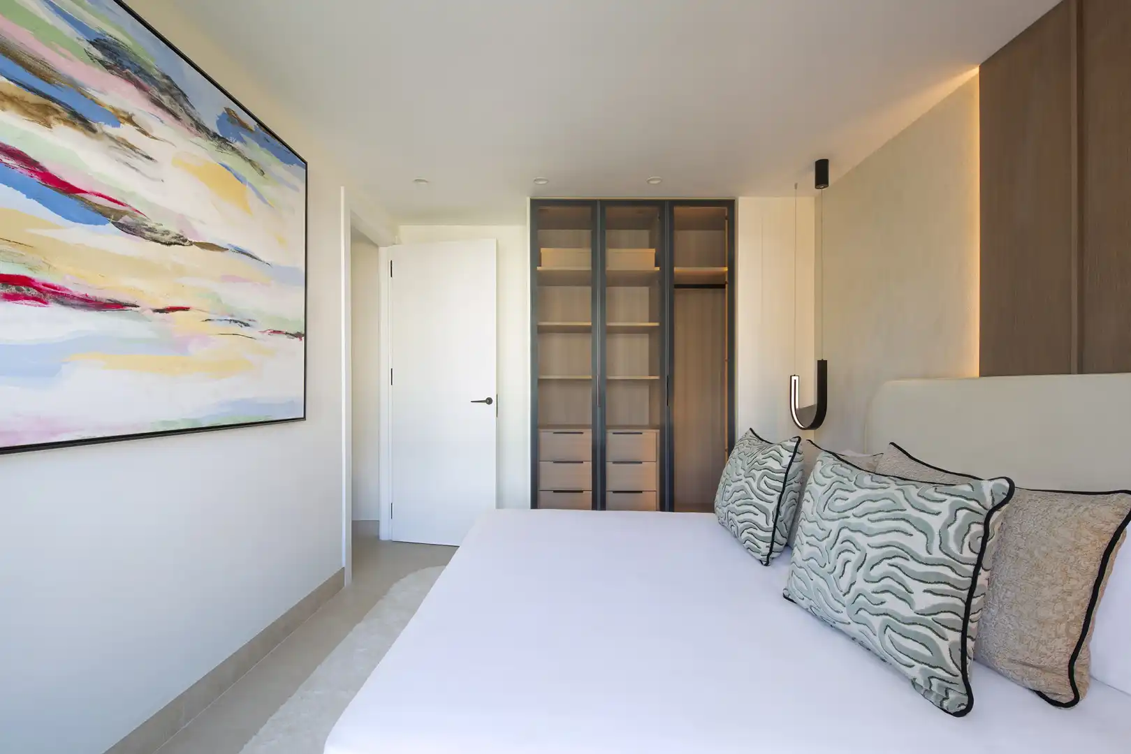 Schlafzimmer von Dachboden zum Verkauf in Estepona mit Klimaanlage, Terrasse und Abstellraum