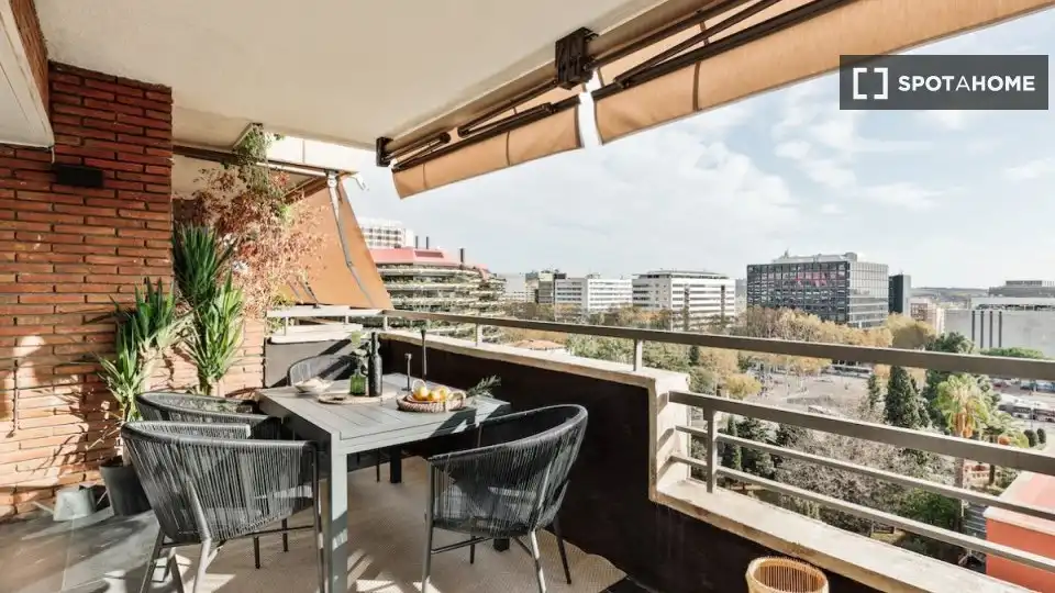 Flat for rent in Pedralbes