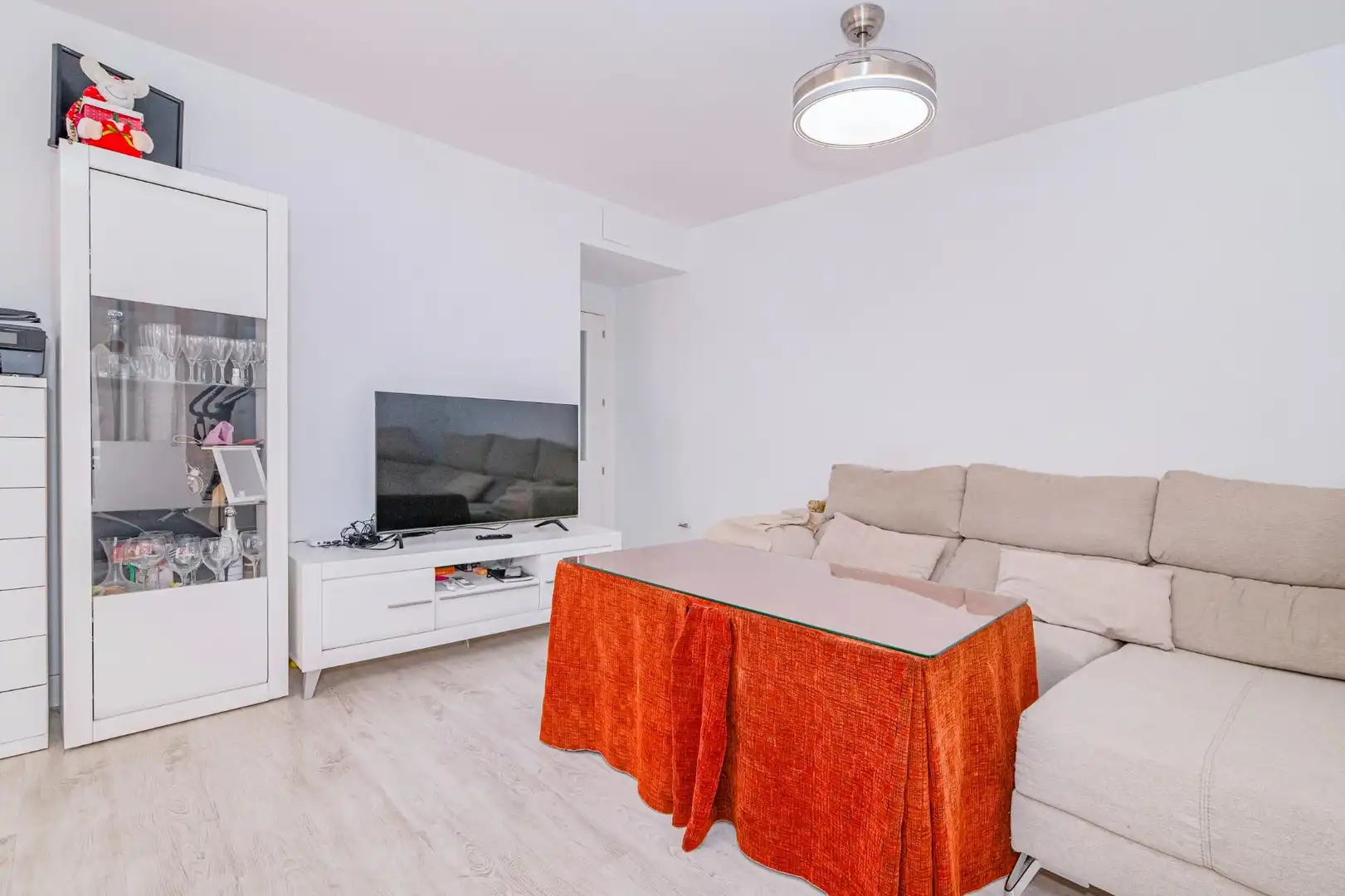 Sala de estar de Planta baja en venta en La Zubia con Aire acondicionado, Calefacción y Amueblado