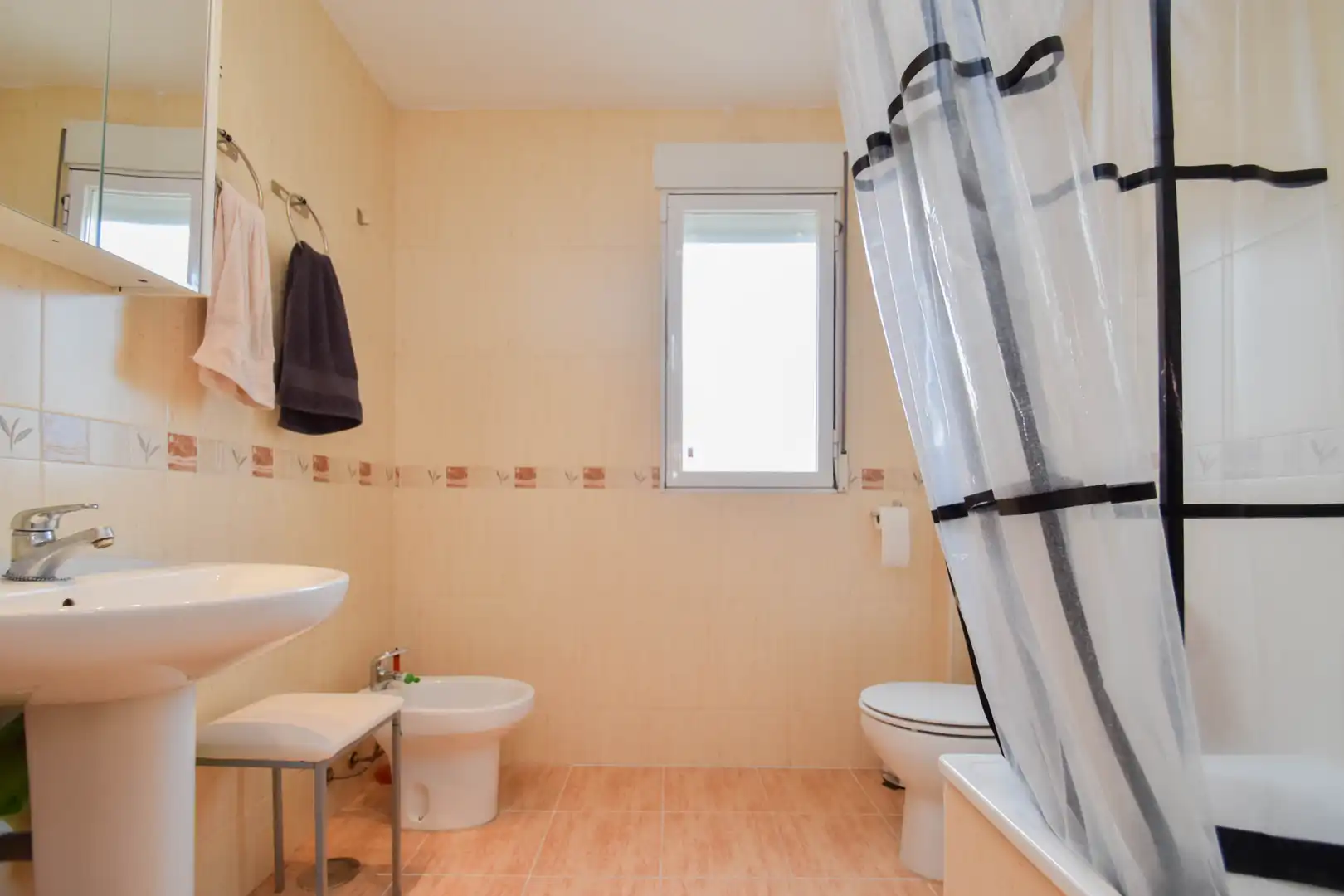 Bathroom of Duplexes for sale in Cúllar Vega  with Air Conditioner, Heating and Terrace