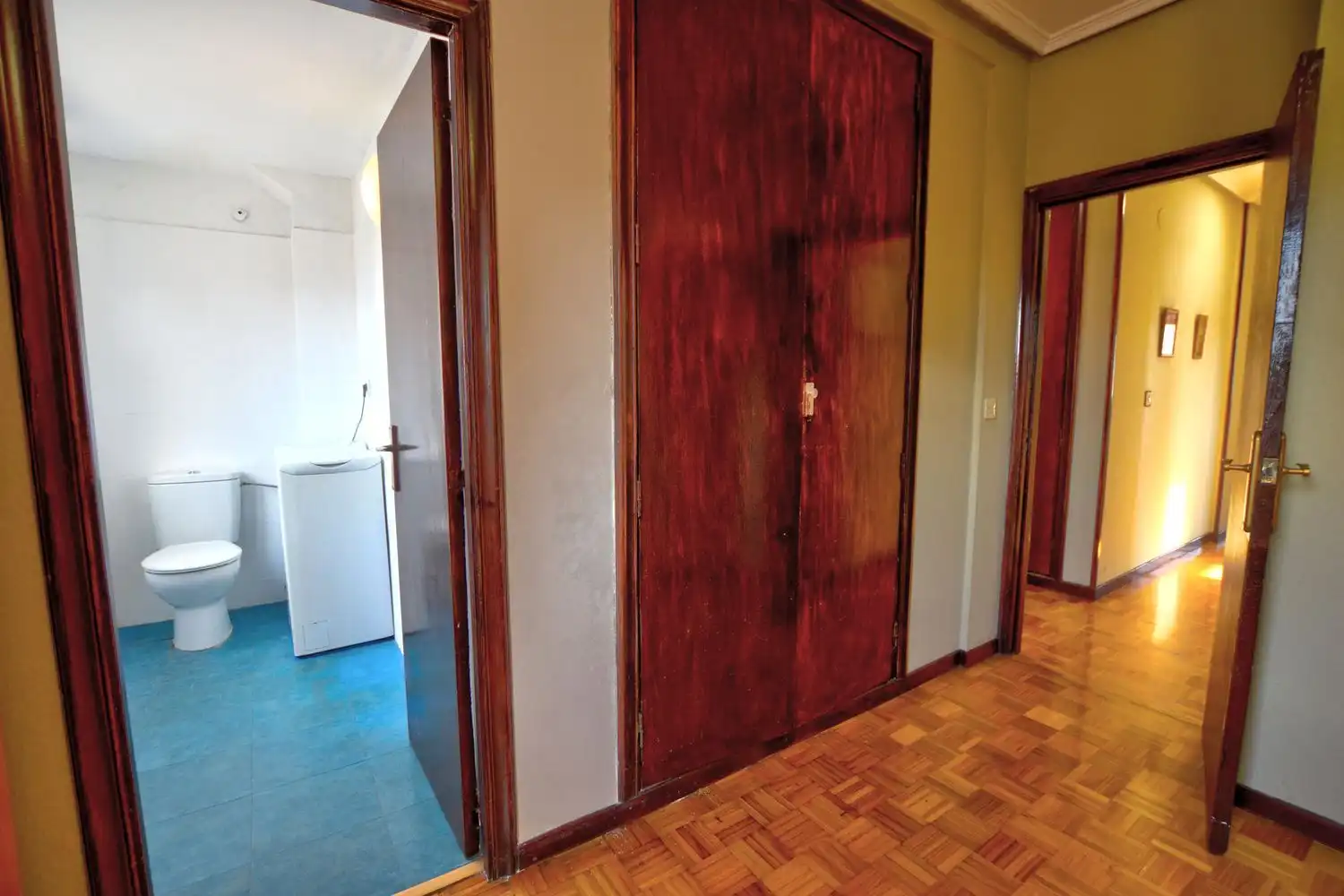 Bedroom of Flat for sale in Gijón   with Storage room and Swimming Pool
