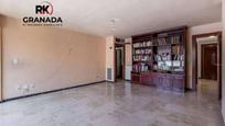 Living room of Flat for sale in  Granada Capital  with Air Conditioner