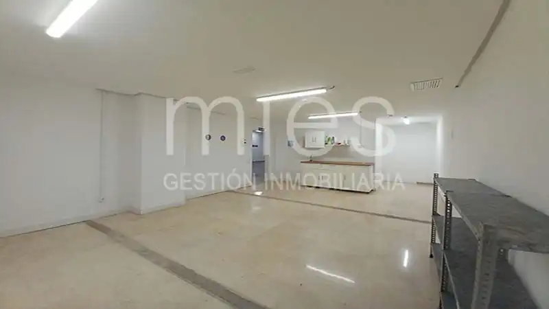 Local en venta en Valencia