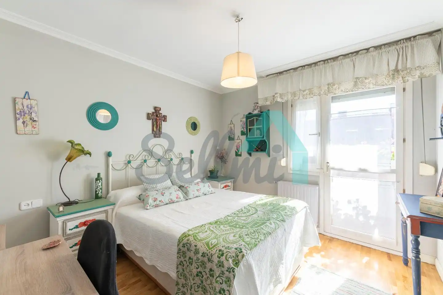 Schlafzimmer von Wohnung zur untervermieten in Siero mit Heizung, Privatgarten und Parkett