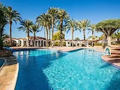 Piscina de Casa adosada de lloguer en Dénia amb Aire condicionat, Calefacció i Moblat