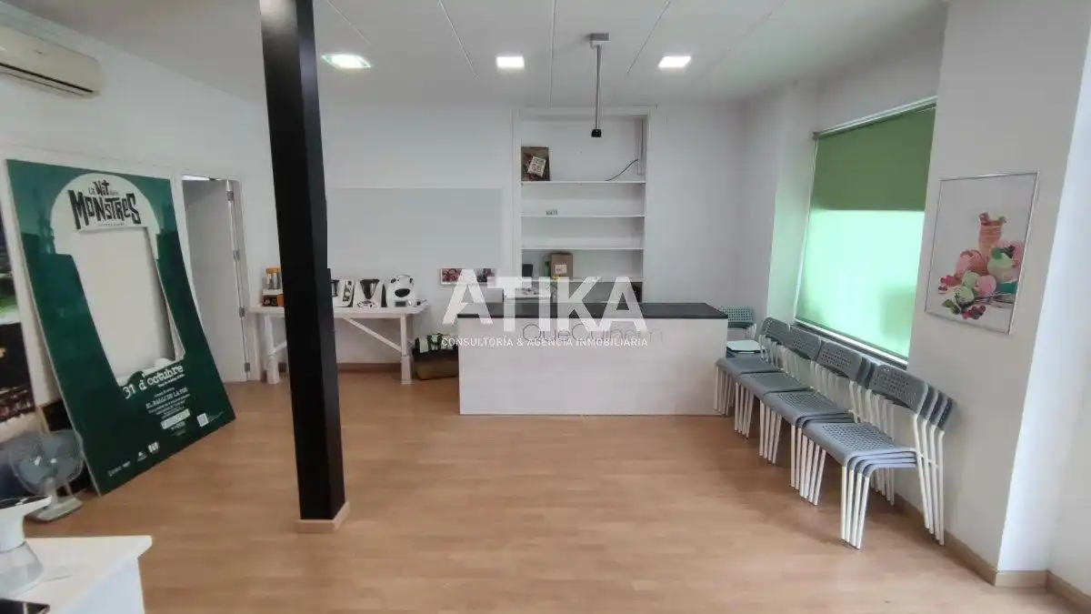 Local comercial en venda a Centro, imagen 2